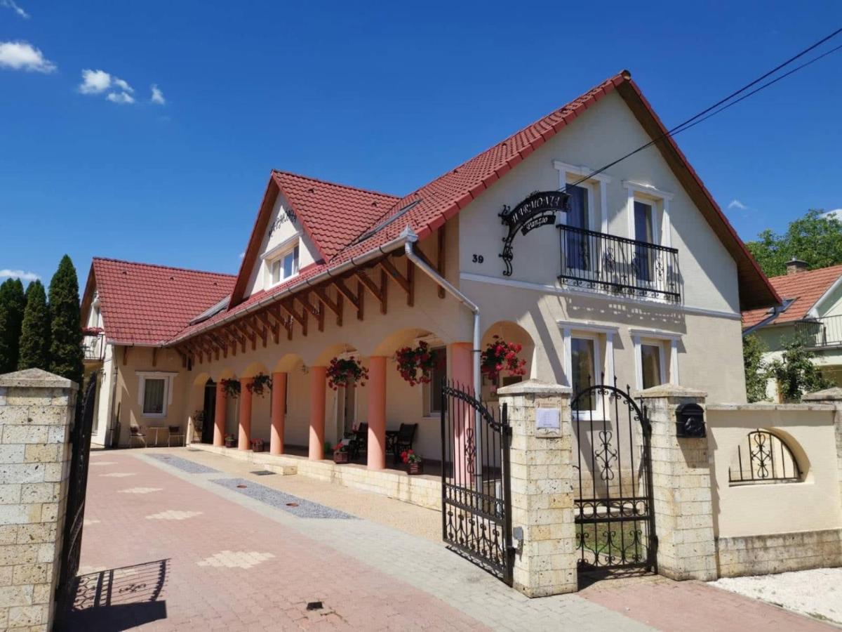 Harmonia Panzio Hotel Sarospatak Exterior photo
